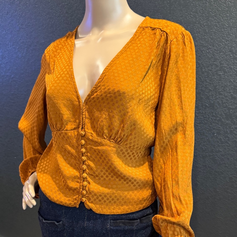 Sanctuary Mustard Gold Textured Button-Front Blouse (M) - Picture 3 of 7